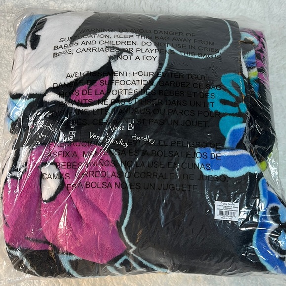 Vera Bradley Bedding Nwt Vera Bradley Plush Throw Blanket Mickeys